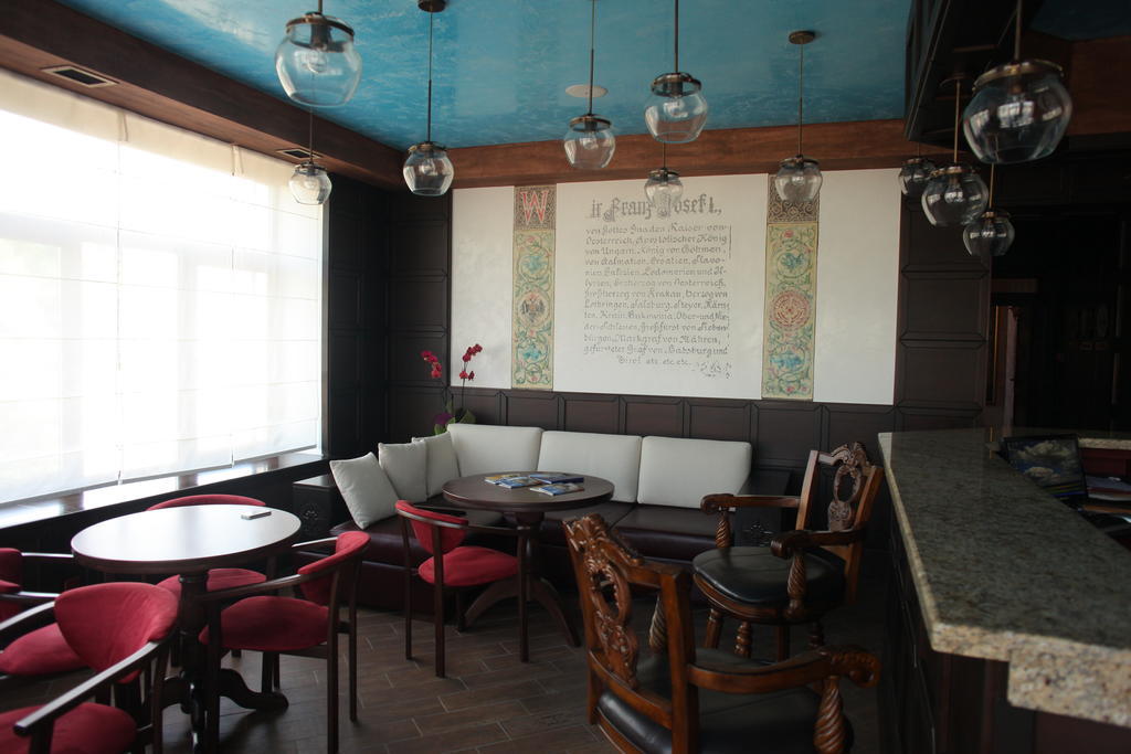 Fontush Boutique Hotel Iwano-Frankiwsk Zewnętrze zdjęcie