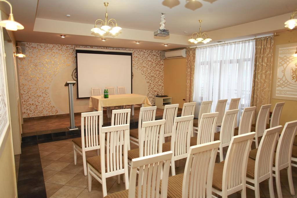 Fontush Boutique Hotel Iwano-Frankiwsk Zewnętrze zdjęcie